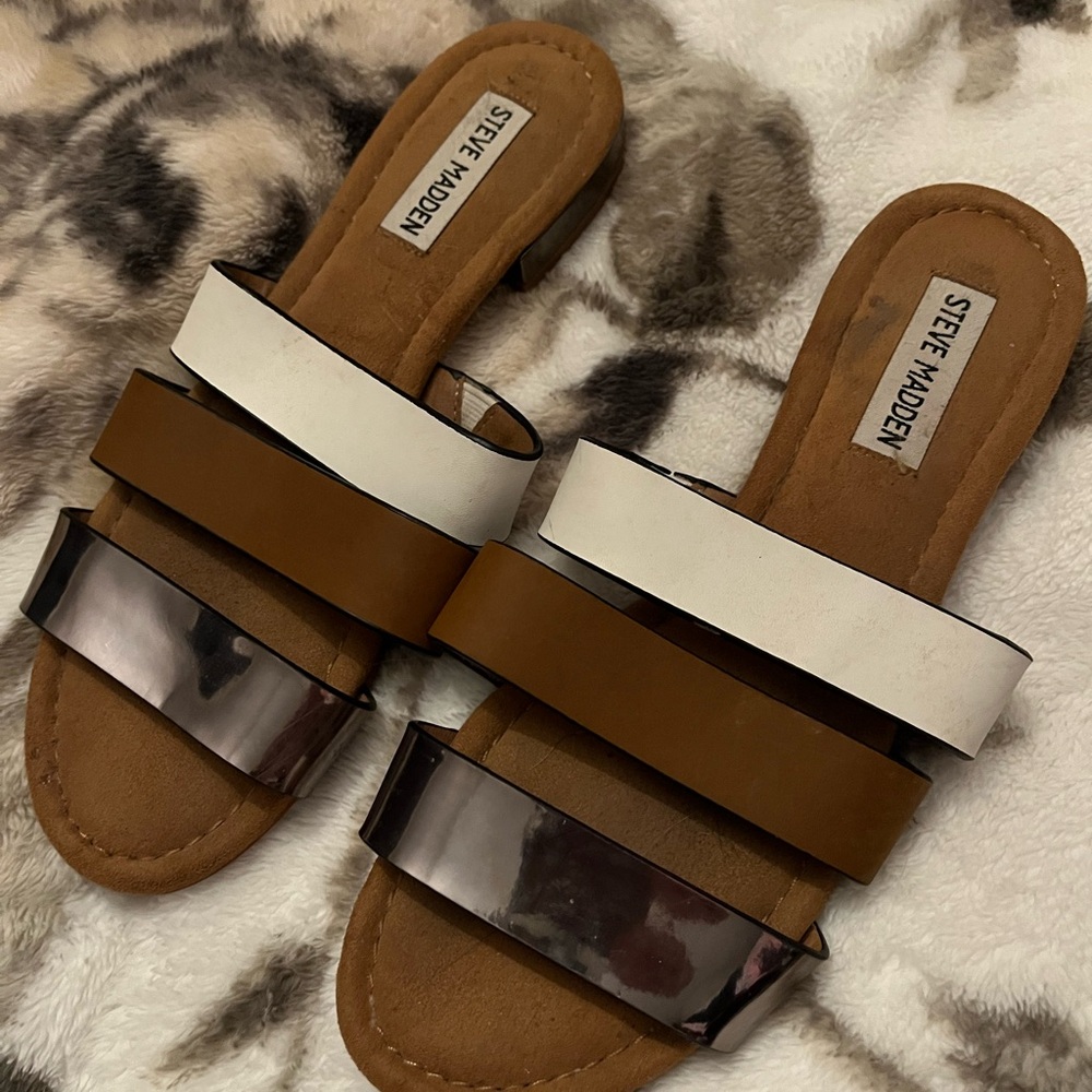 Steve Madden Women's Brown and White Sandals